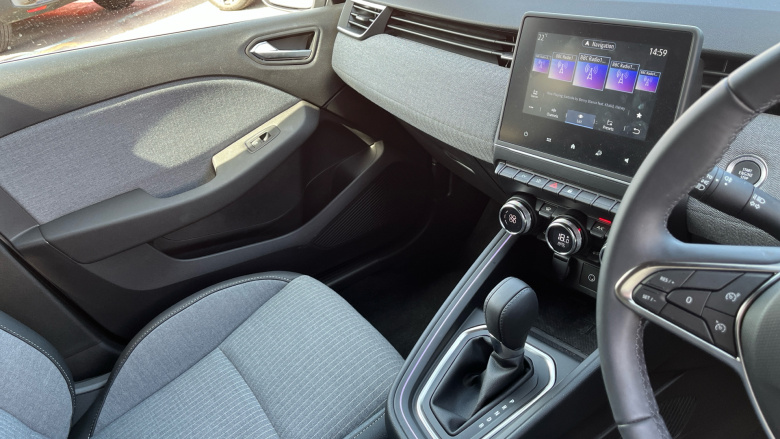 Renault Clio 1.6 E-TECH full hybrid 145 Techno 5dr Auto Hybrid Hatchback